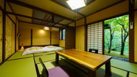 Oyado Kafugetsu Отели рядом с достопримечательностью «Kuju Waitatenbo Park»