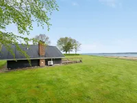 "Henrieke" - 250m to the Fjord Hotels in Roslev