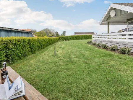 "Guldborg" - 400m to the Fjord Отели в г. Egernsund