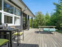 "Winder" - 1.3km from the Sea