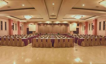 Lotus Garden Hotel by Waringin Hospitality