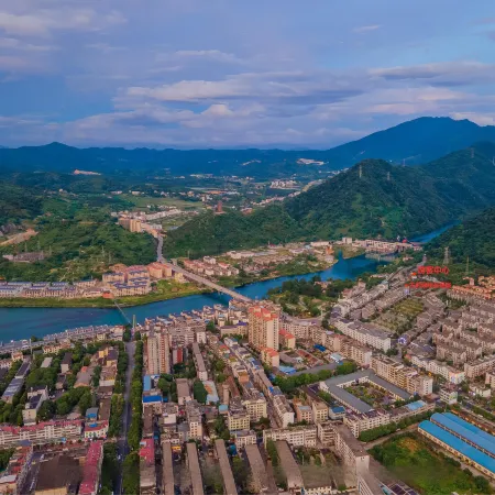 Old Time Homestay (Zixingdong Jianghu Scenic Area)
