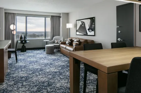 Sheraton Overland Park Hotel at the Convention Center