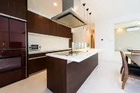 A Luxurious Detached House with a Pool Located IN