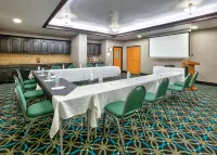 La Quinta Inn & Suites by Wyndham Little Rock - Bryant Hotels in Benton