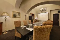 City Hotel Morris Hotels in Novy Bor