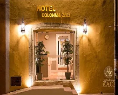 ホテル コロニアル ザキ、グルホテル バリャドリッドのホテル
