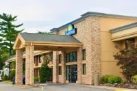 Days Inn by Wyndham Wayne - 2 stelle