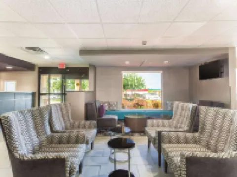 La Quinta Inn & Suites by Wyndham Jackson Airport Hoteles en Pearl