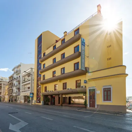 Best Western Hotel Dom Bernardo Отели в г. Фару