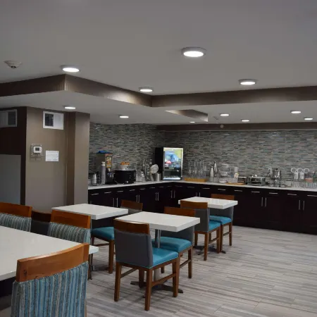 Best Western Plus Hardeeville Inn  Suites