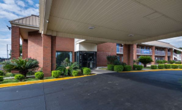 Motel 6 Montgomery, Al - Coliseum