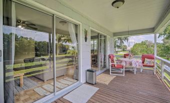 Docks + Balcony: Peaceful River Abode in Dunnellon