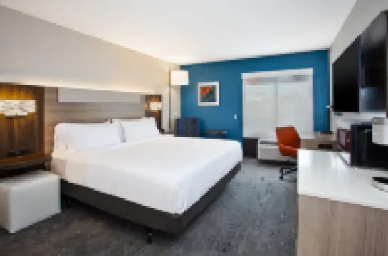 Holiday Inn Express KITTY HAWK – OUTER BANKS by IHG