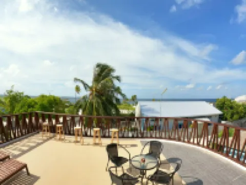 VIOLET INN Hotel di Dharavandhoo Island