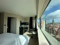 Hotel Xanadu Отели рядом с достопримечательностью «Актон»