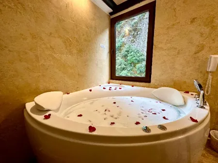 Hatun Inti Boutique Отели рядом с достопримечательностью «Temple of the Three Windows»