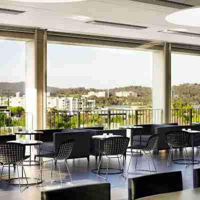 Burbury Hotel Dining/Meeting Rooms