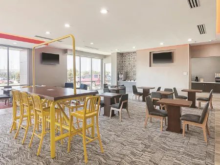 Four Points by Sheraton Plano