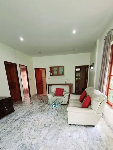 รูปภาพของBeautiful Bungalow with Shared Outdoor Pool and 2km from the Beach