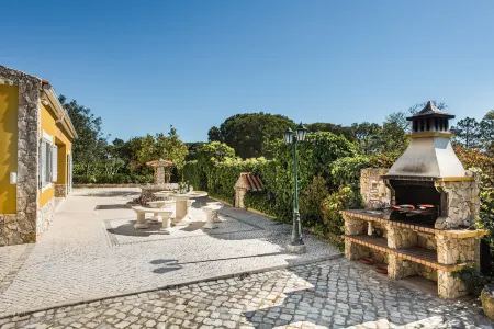 Villa Rodrigues - Private Pool & Comfort in the Algarve Отели в г. Пера