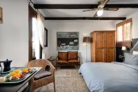 1st Floor Apartment in Old Lakeside Andalusian Farmhouse