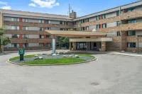 Quality Inn & Suites Mall of America - MSP Airport Hotels in Richfield