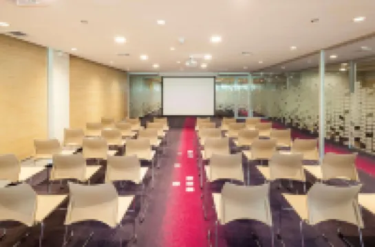 Radisson Hotel Santa Cruz Hotel a 