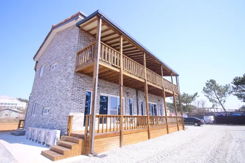 Mongsanpo High Beach Pension