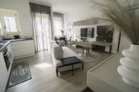 Charming and Modern Three-Bedroom Apartment in the Heart of the City of Asti Hotels near Chiesa Confraternita della Santissima Trinita e Sant'Evasio