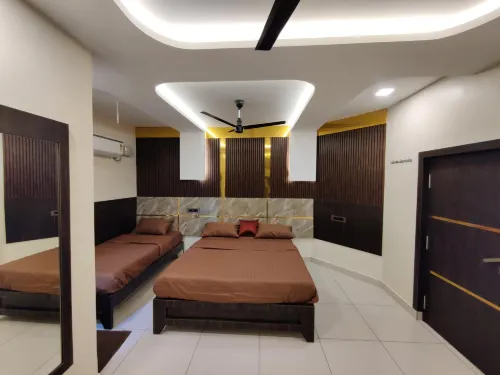 Sundar Lodge