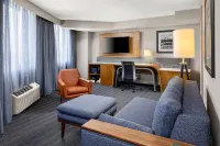 Courtyard Minneapolis Downtown Hotel dekat University Recreation and Wellness Center