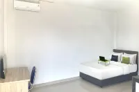 Urbanview Hotel Juanda Kota Agung by RedDoorz Hotel dekat Puncak Danau Datarajan Ulu Belu