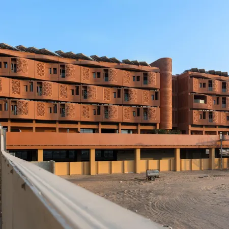 Top House Hostel Отели рядом с достопримечательностью «Торговый центр Mazyad»