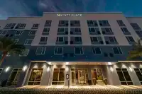 Hyatt Place Sandestin at Grand Blvd