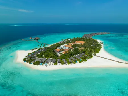 Emerald Faarufushi Resort & Spa - Deluxe All Inclusive