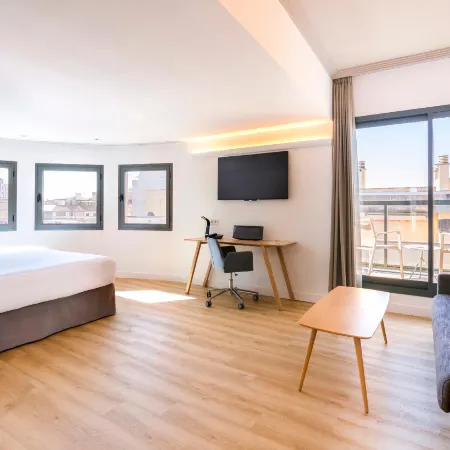 Innside Palma Center Отели рядом с достопримечательностью «Железнодорожный вокзал Пальма»