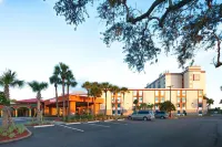 Red Lion Hotel Orlando Lake Buena Vista South Hotels near ESPN Sports Complex