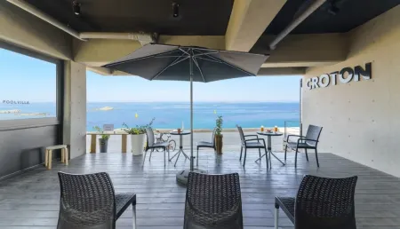 Goseong (Sokcho) Croton Pool Villa