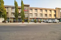 Hotel Blue Lagoon Các khách sạn ở Marwad