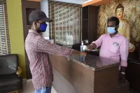 ES Residency Hotels in Theni