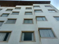 에코 라이트 MARS 호텔, 암리차르 황금 사원 주변 호텔