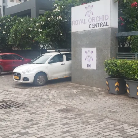 Royal Orchid Central Akota - Vadodara