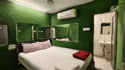 Hotel Janata