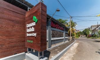 RedDoorz Syariah Near Rri Malang
