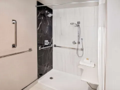 DoubleTree by Hilton Washington DC North/Gaithersburg ゲイサーズバーグのホテル