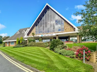 Cedar Court Huddersfield Hotel Hotels near Halifax Road Yew Park