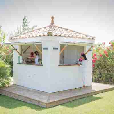 Les Flamants Roses Thalasso Spa Hotel Exterior