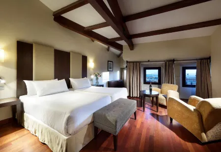 Eurostars Palacio de Santa Marta Отели в г. Трухильо