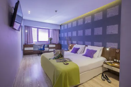 Novus City Hotel